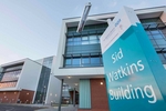 Sisteme gips-carton si accesorii Siniat la cladirea spitalului Sid Watkins din Marea Britanie