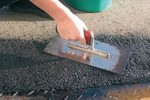 Materiale pentru reparatii fisuri si completari asfalt de la BORNIT®