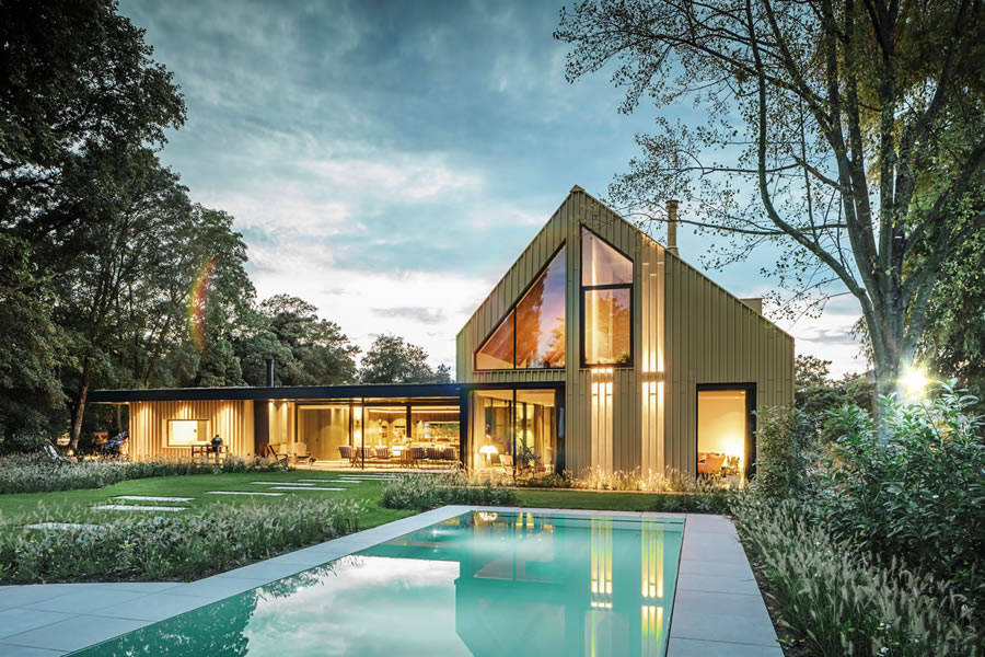 The golden house - Dutch family house with PREFA Prefalz and Falconal roof and façade coverings
