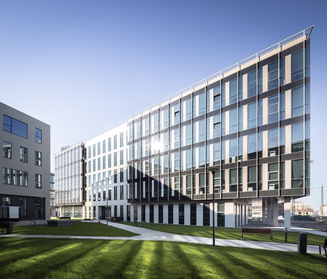 Alukönigstahl Romania furnizeaza pentru Coresi Business Campus  sisteme pentru ferestre si pereti cortina din aluminiu