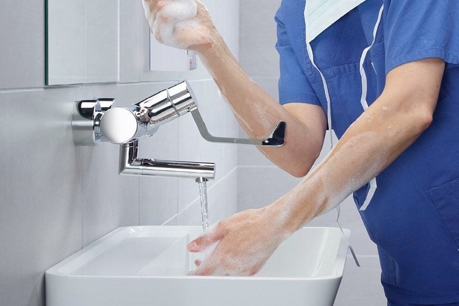 Armaturi medicale SCHELL cu maneta lunga, special concepute pentru salile de operatie spitalicesti si centrele de chirurgie ambulatorie