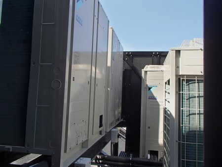 Metoda inovatoare de recuperare a caldurii din cadrul sistemelor VRV de la Daikin