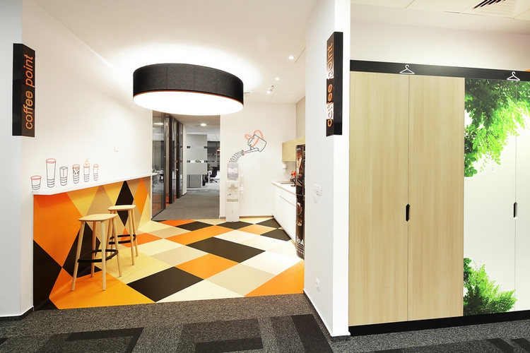 decor_floor_cauciuc_nora_proiectul_orange_offices_green_court