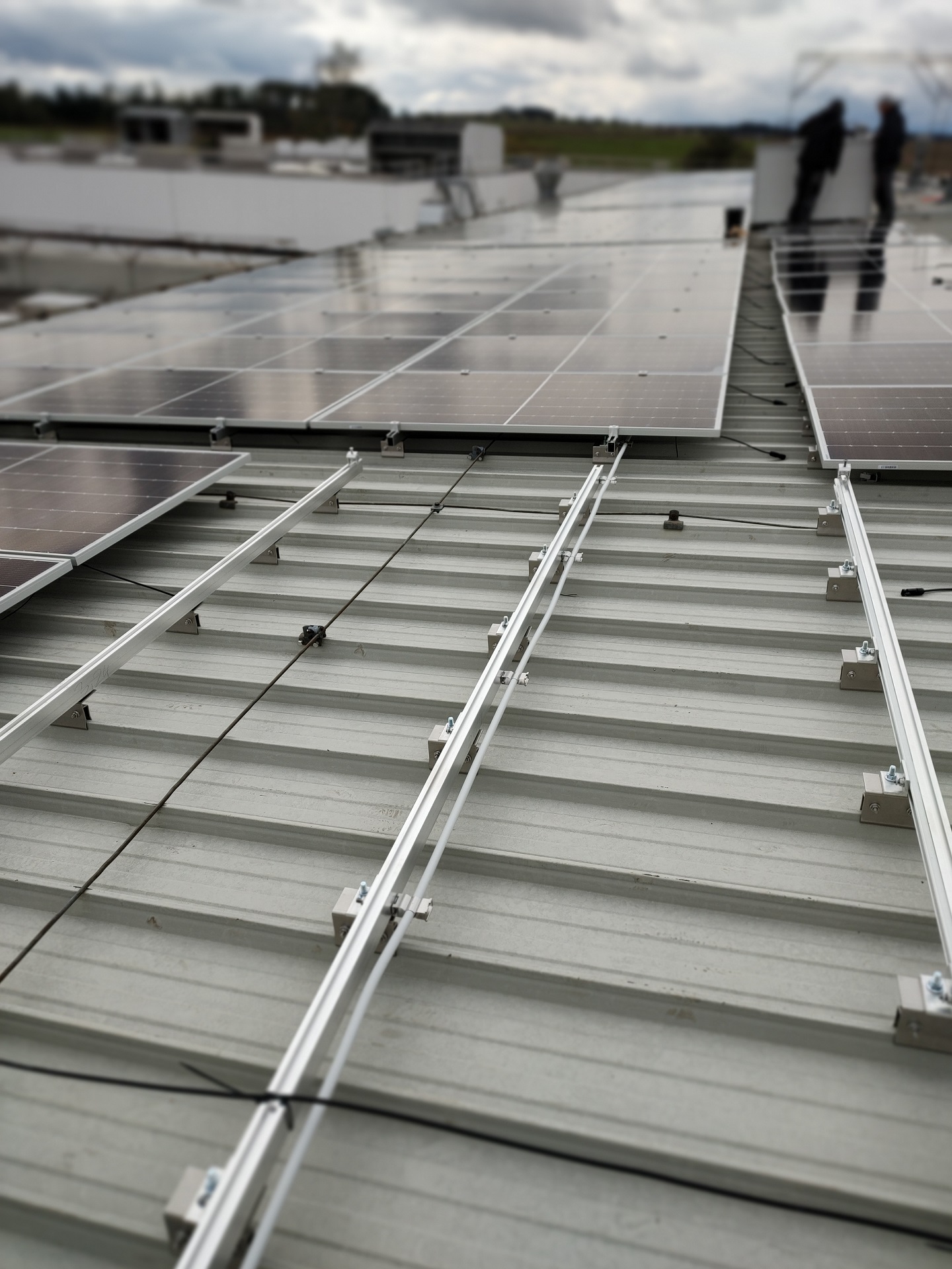 Evaluarea riscurilor de producere a incendiilor la sistemele fotovoltaice si recomandarile Schrack Seconet pentru securitatea investitiilor