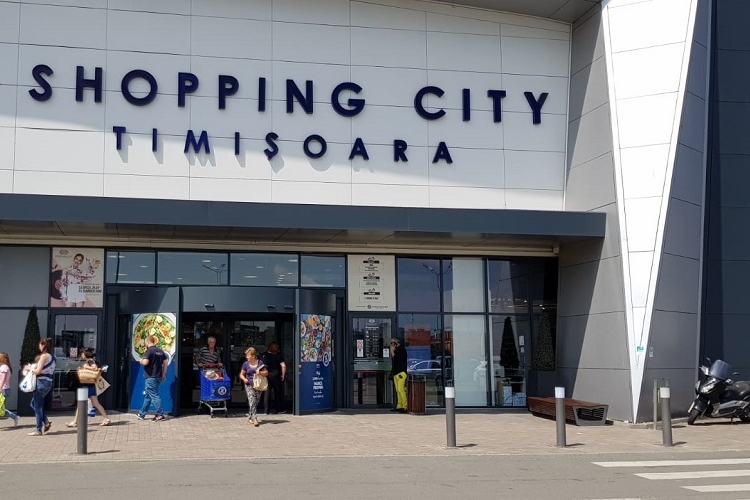 GEZE a echipat Shopping City Timisoara cu un sistem de usa  revolutionar si personalizat