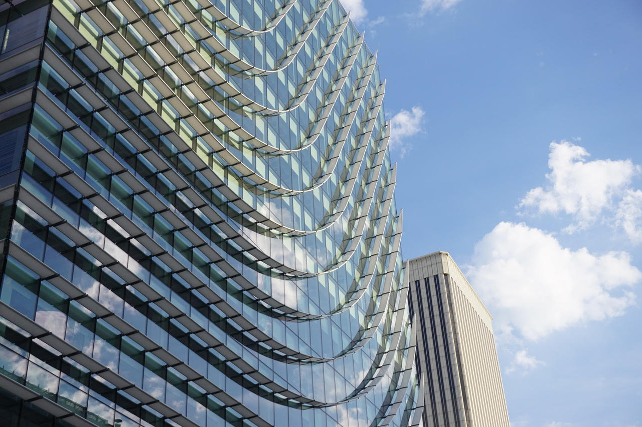 Castellana 77, o cladire sustenabila cu fatada din sticla Guardian Glass