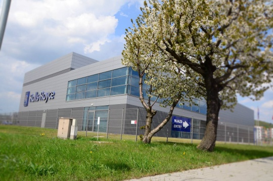 Centrul de service Rolls-Royce din Gdynia, Polonia, alege ventilatie industriala centralizata de la Hoval