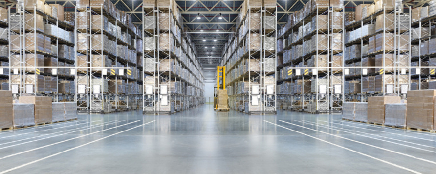 Incalzire si ventilatie industriala sustenabila Hoval pentru un important centru logistic