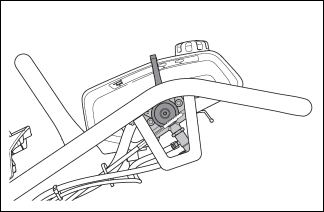 Mai compactor Husqvarna LT 6005 - Setati controlul acceleratiei in pozitia de pornire.