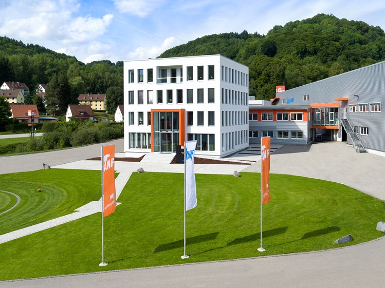 Studiu de caz - cladirea Kubus AMF, Gafenau, Germania
