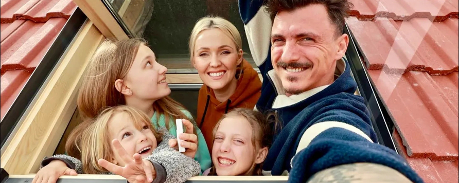 Familia Mates a ales sistemul Homeseal LDS pentru izolarea mansardei