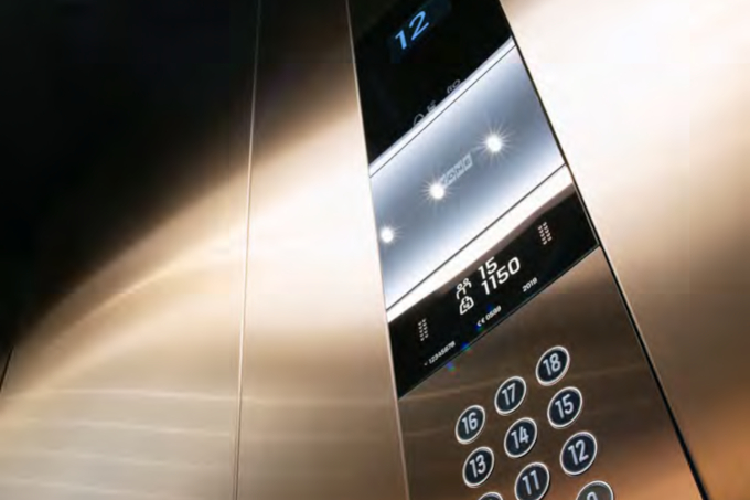 Modernizarea ascensorului KONE Monospace® DX