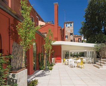 mapei_muzeul_the_peggy_guggenheim_collection_venetia_4
