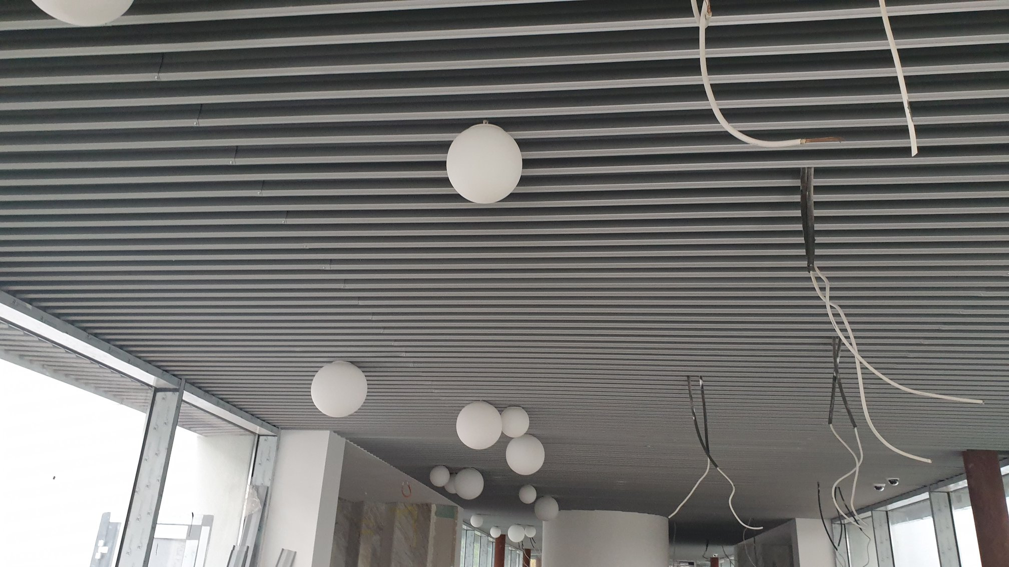 Tavan lamelar Prometal pentru noul resort Novum By The Sea din Olimp, Constanta