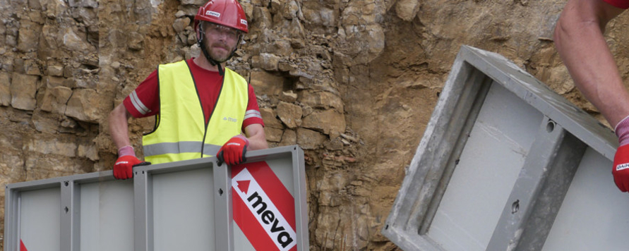 Tips from MEVA: How to install formwork without a crane