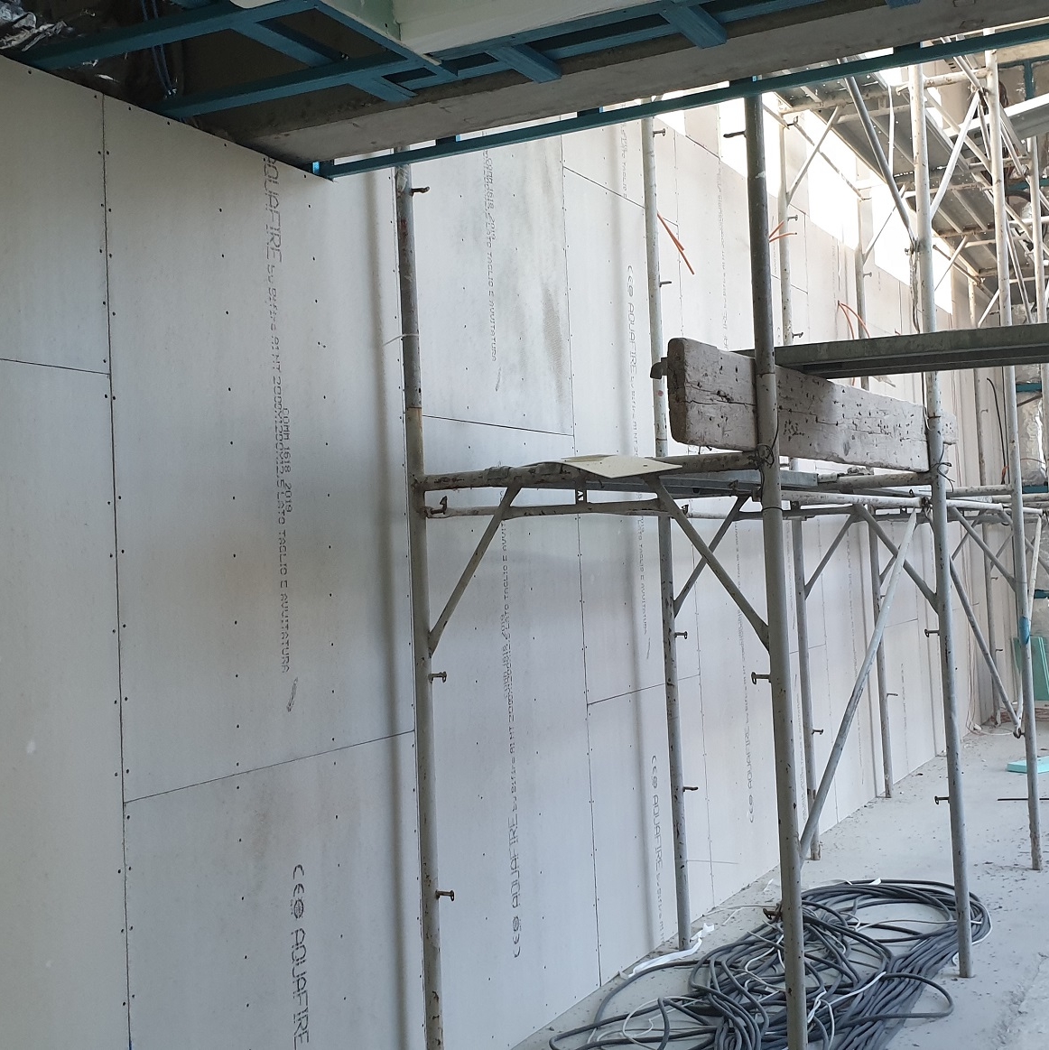 Placa Aquafire, finisaj pentru piscine interioare