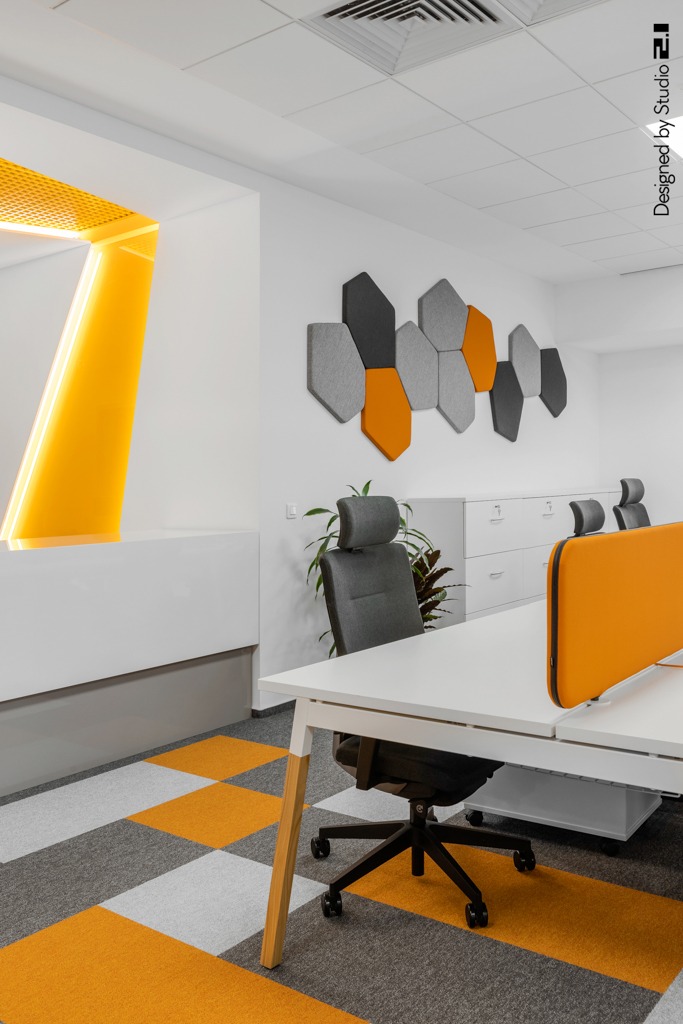 Scaune operationale Xenon la sediului SolarWinds, Bucuresti