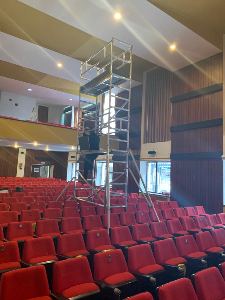 Schela Svelt Tempo S montata pe rampa, intr-o locatie speciala