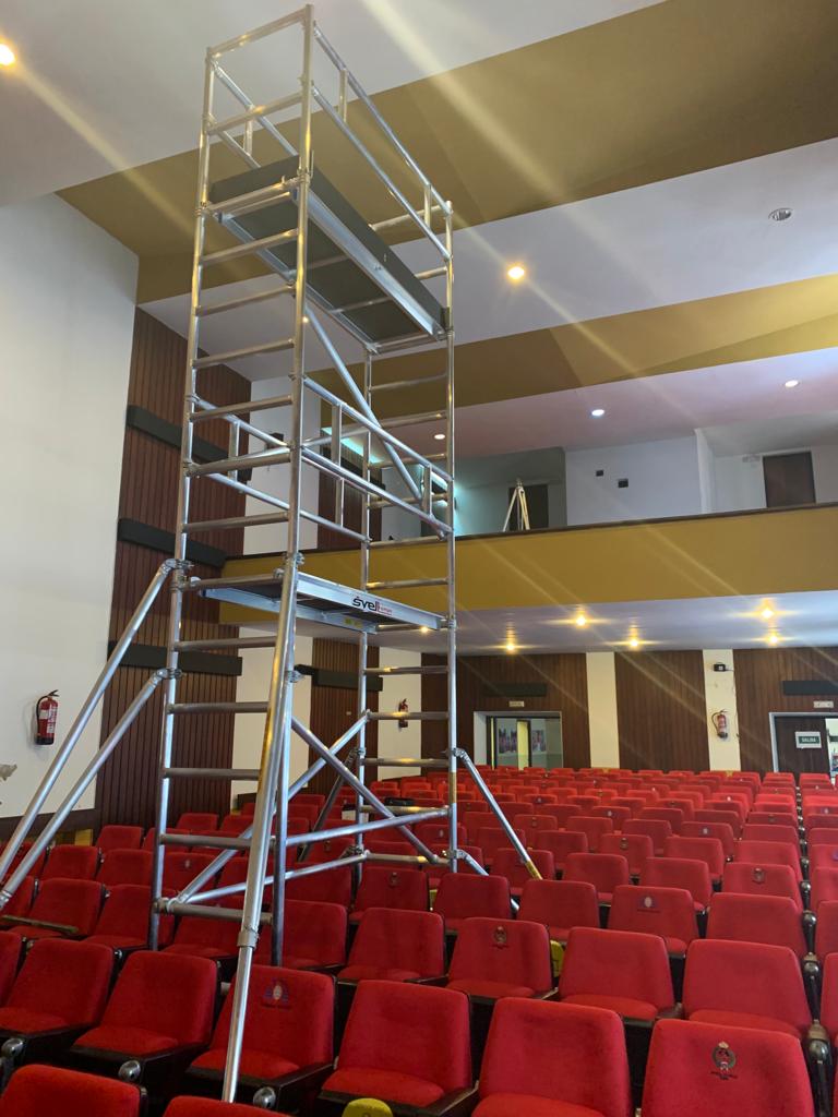 Schela Svelt Tempo S montata pe rampa, intr-o locatie speciala