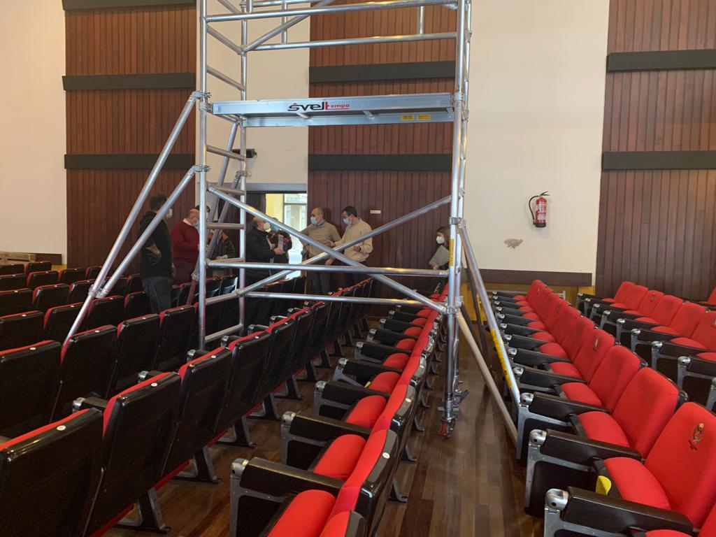 Schela Svelt Tempo S montata pe rampa, intr-o locatie speciala