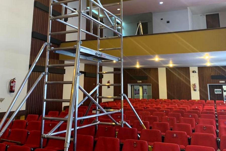 Schela Svelt Tempo S montata pe rampa, intr-o locatie speciala