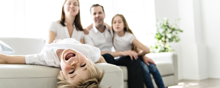 Cum poti avea grija de sanatatea familiei tale cu sistemul de incalzire si racire radianta prin tavan Uponor