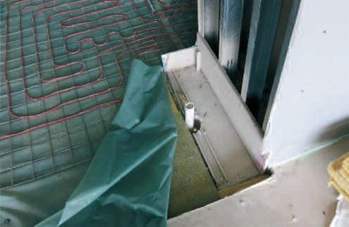 Fonoizolarea in pardoseala a bailor de hotel cu placi din vata minerala Ursa Glasswool® TSP