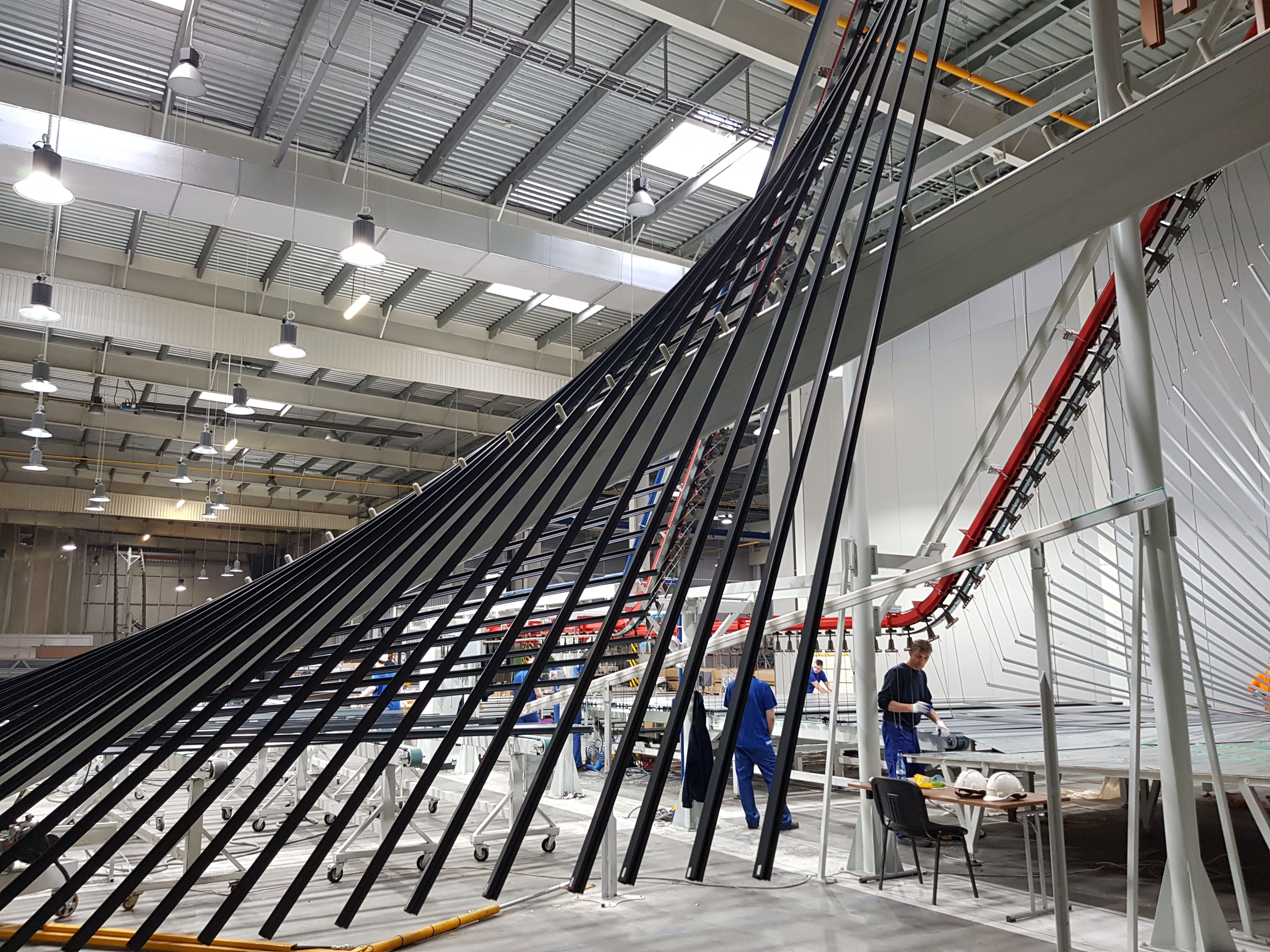 A doua instalatie de vopsire verticala cu particule de pulberi a fost instalata la fabrica Aliplast din Lublin, Polonia