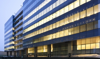 alukonigstahl_comunicat_presa_hermes_business_campus