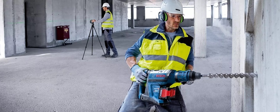 Echipa Bosch Heavy Duty simplifica situatiile de lucru dificile
