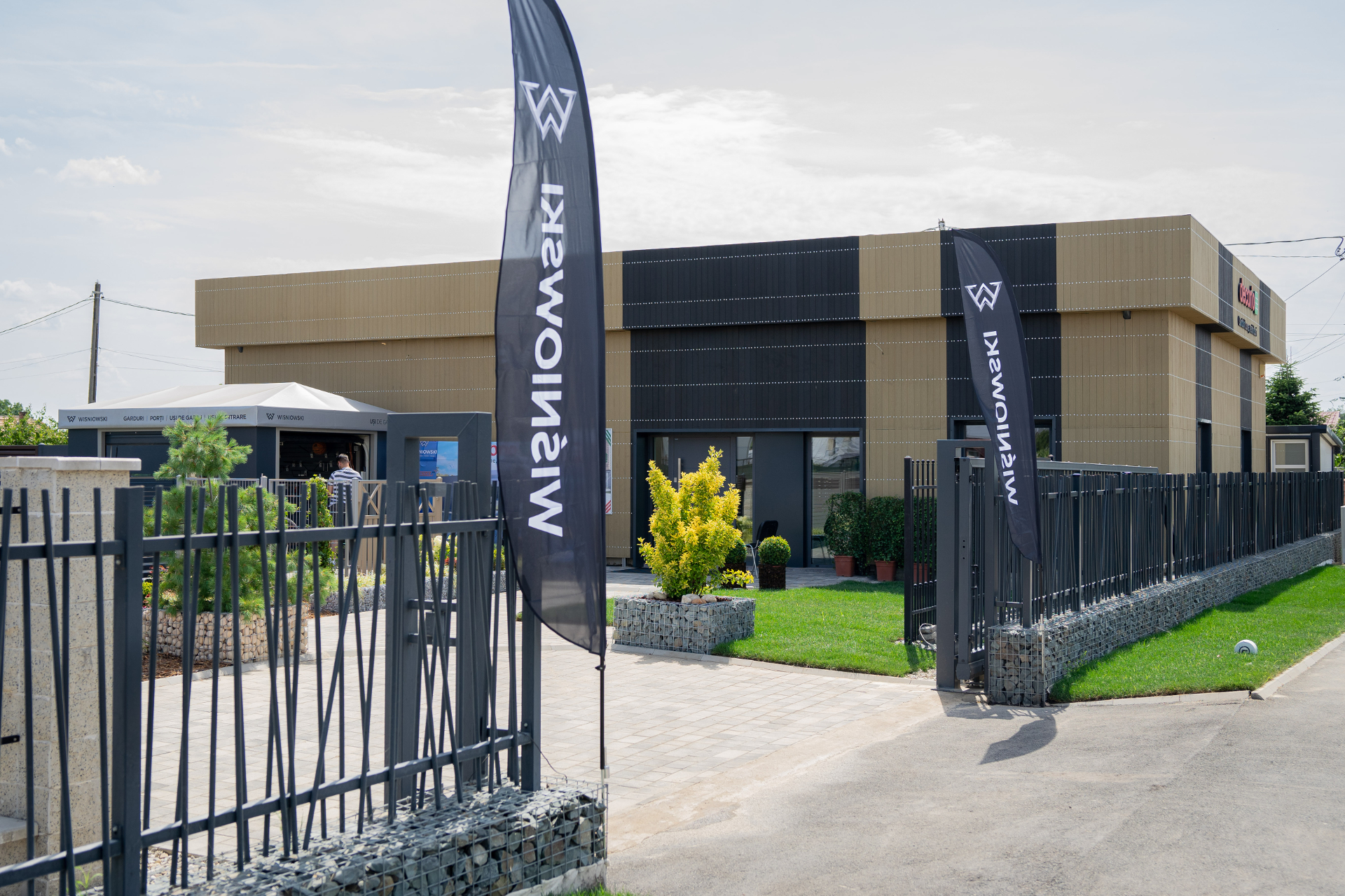Decorio a deschis primul showroom pentru imprejmuiri rezidentiale