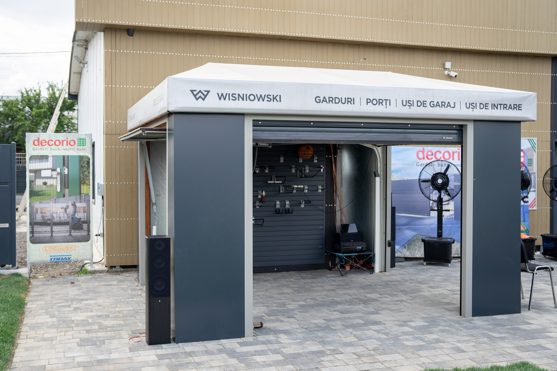 Decorio a deschis primul showroom pentru imprejmuiri rezidentiale