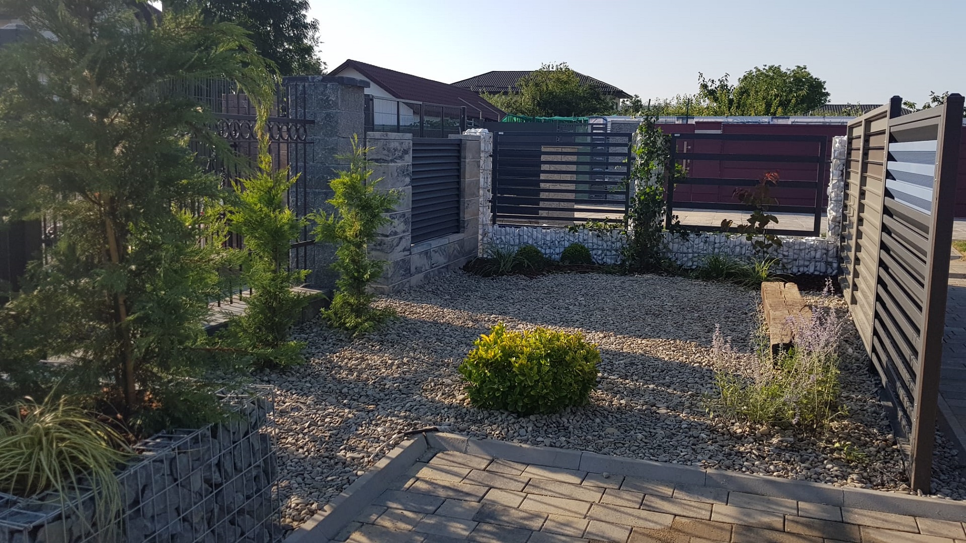 Decorio a deschis primul showroom pentru imprejmuiri rezidentiale