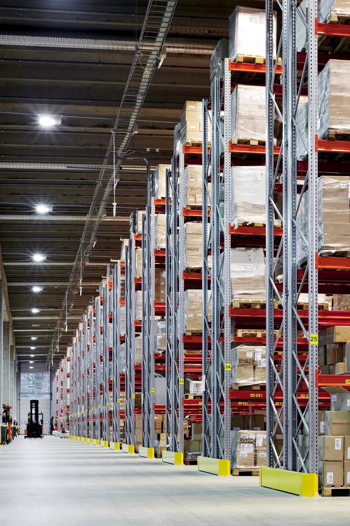 dexion_storage_solutions_rafturi_standard_culoar_larg_p90