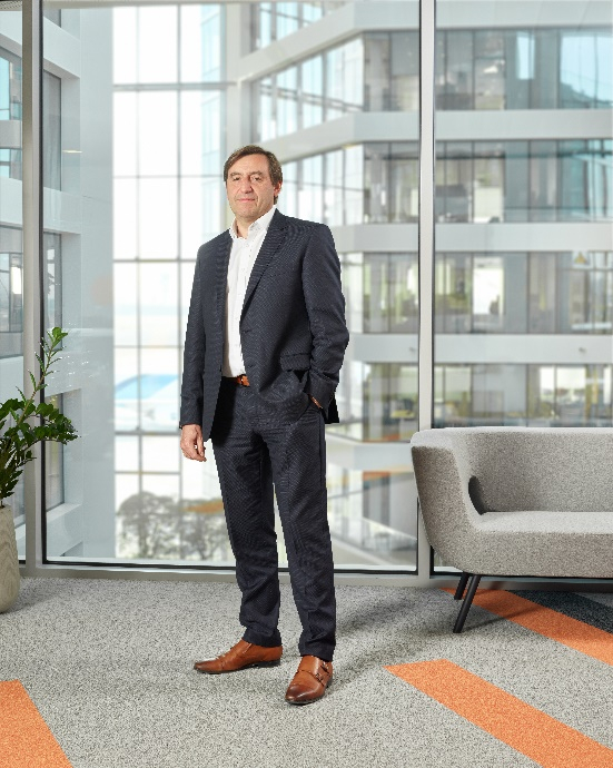 Bernard Delvaux, CEO al Etex