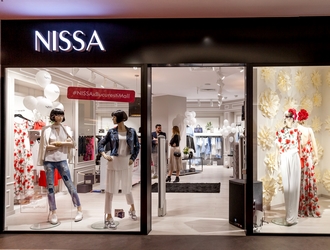 menatwork_comunicat_presa_iluminat_comercial_nissa