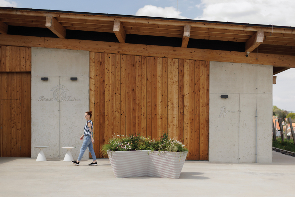 Ghivecele mmcité din beton imprimate 3D au castigat premiul Good Design