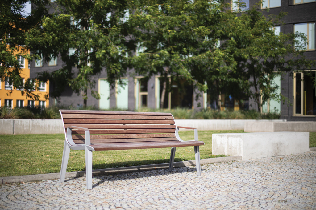 Banca mmcité Emau