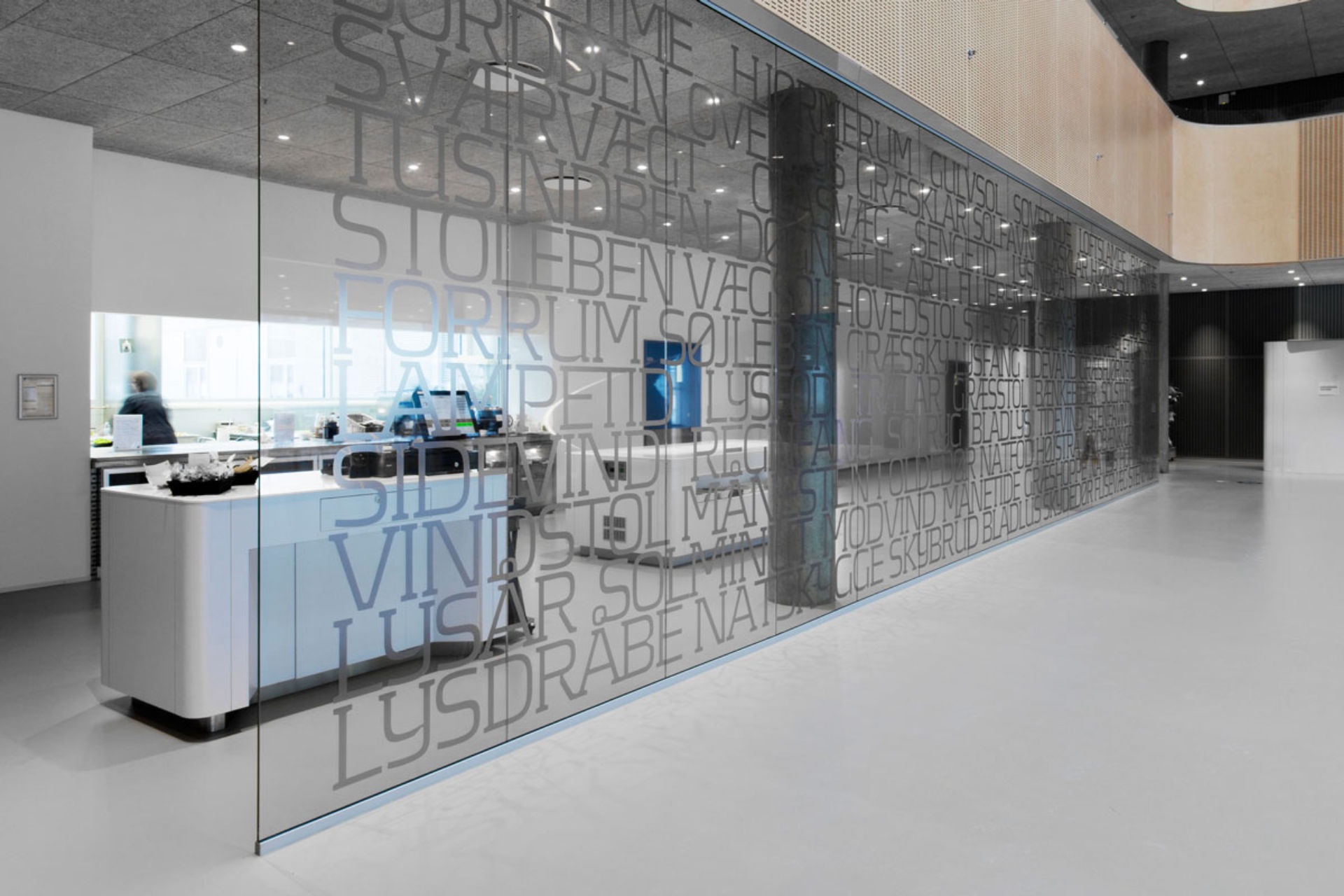 DEKO partition - fast and flexible space division solutions for workspaces