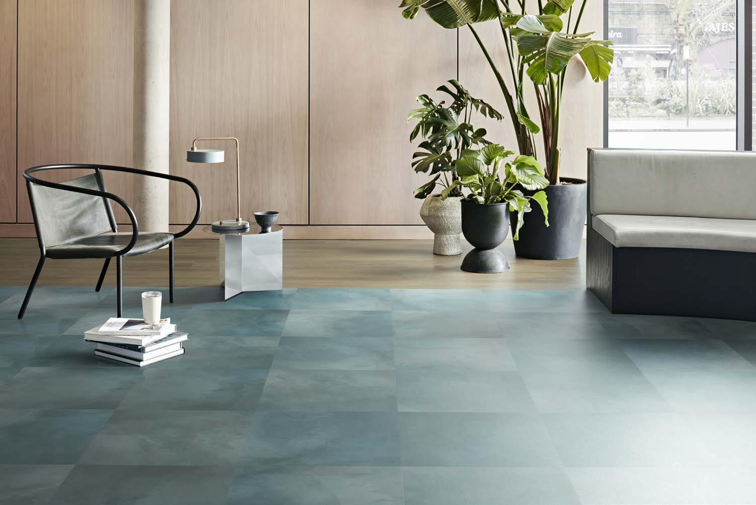 Pardoseala LVT Interface Iridescence