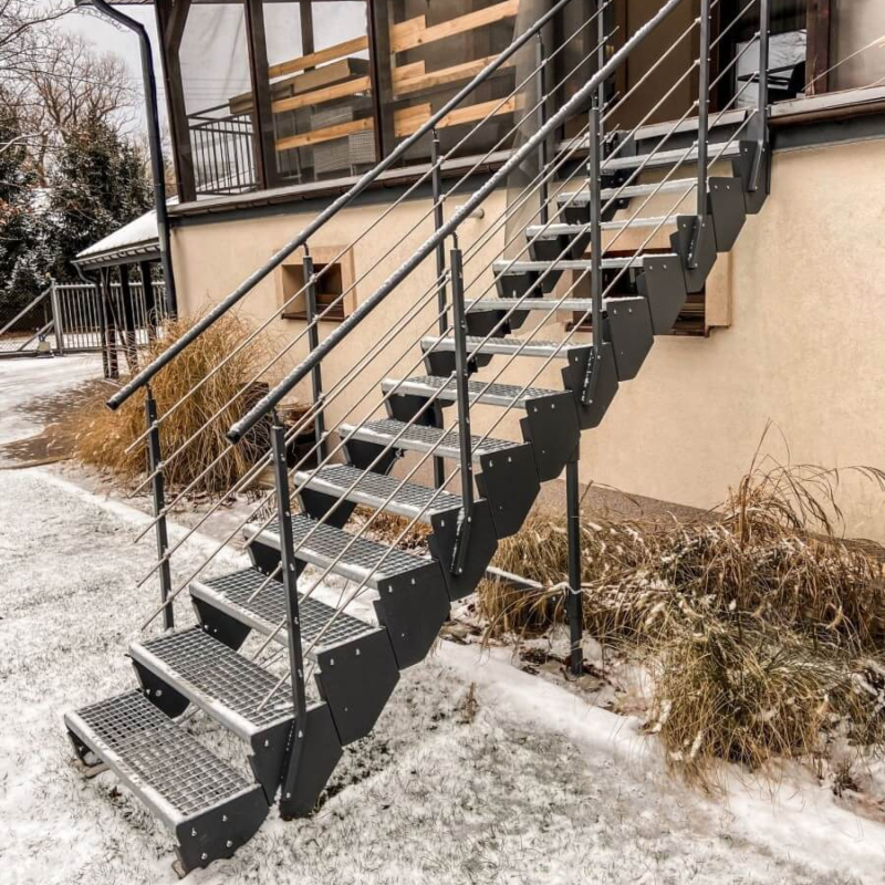 Scari metalice modulare ASTA