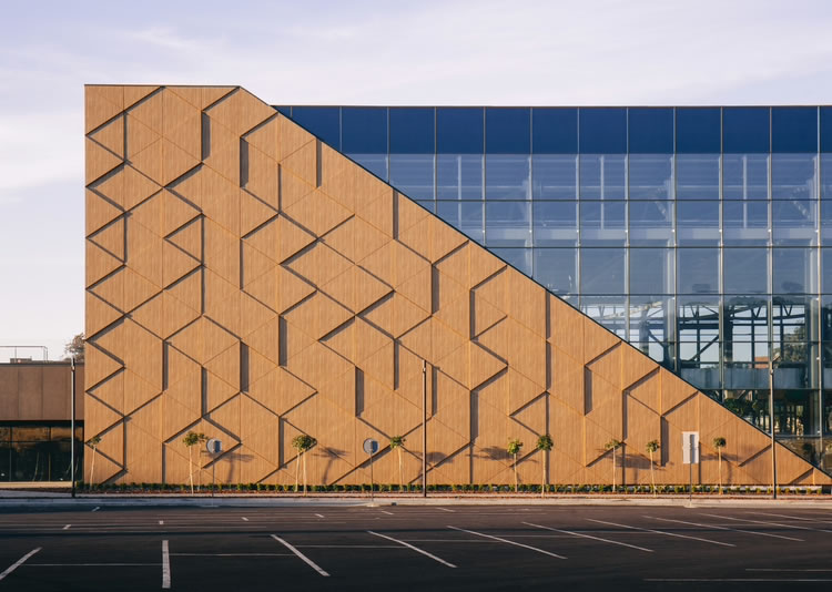 Panouri compacte Fundermax Max Compact Exterior