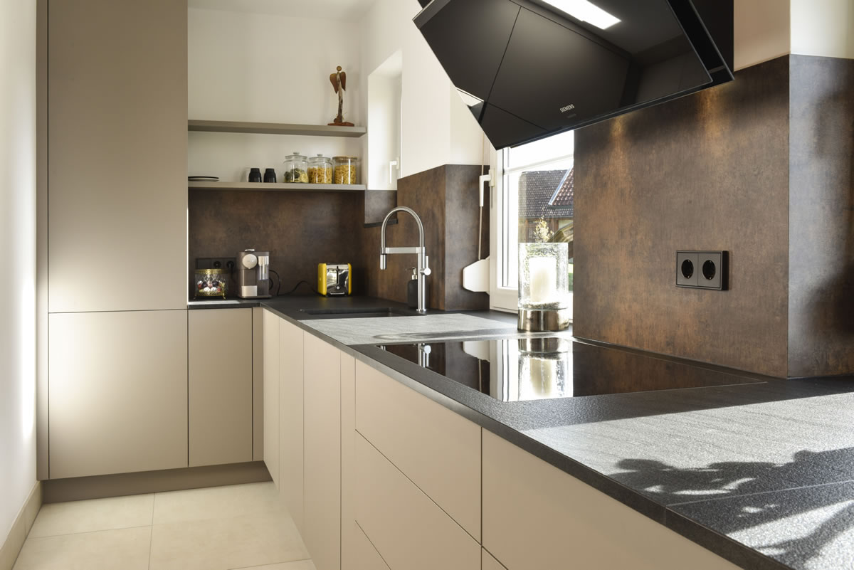 Placi laminate din PAL Fundermax Star Favorit