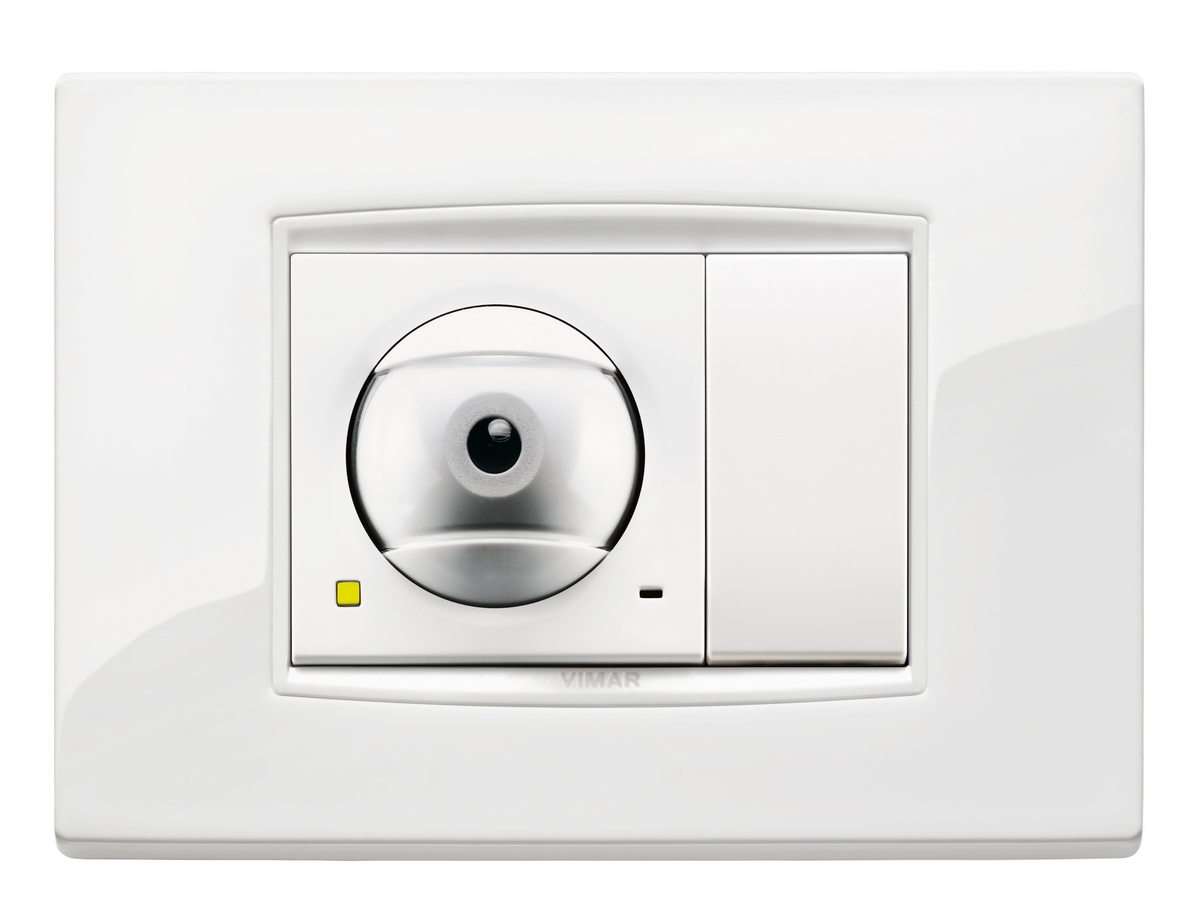 Aparataj electric Vimar Eikon Chrome