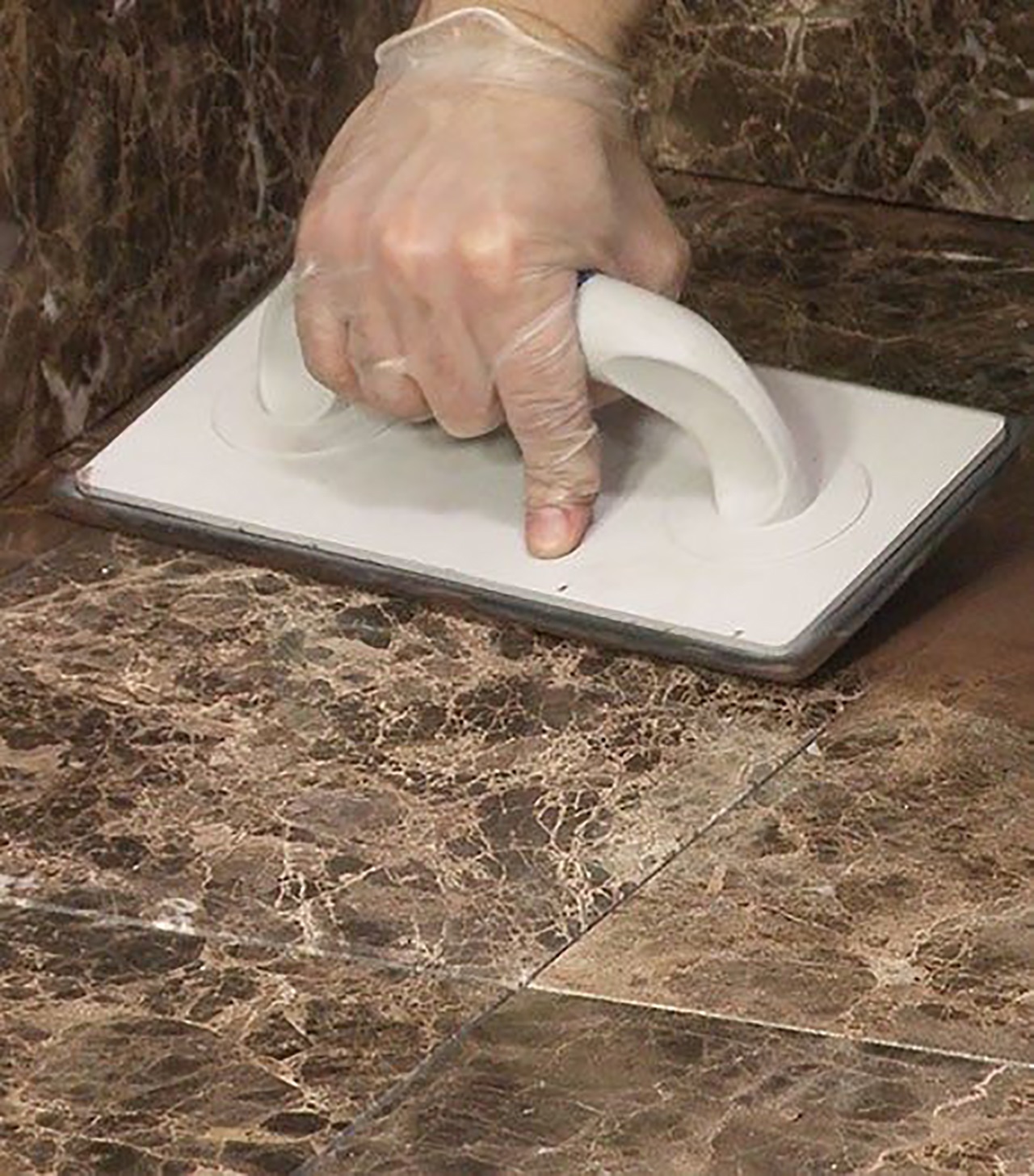 Ceresit CE 40 - Chit de rosturi flexibil, efect de perla