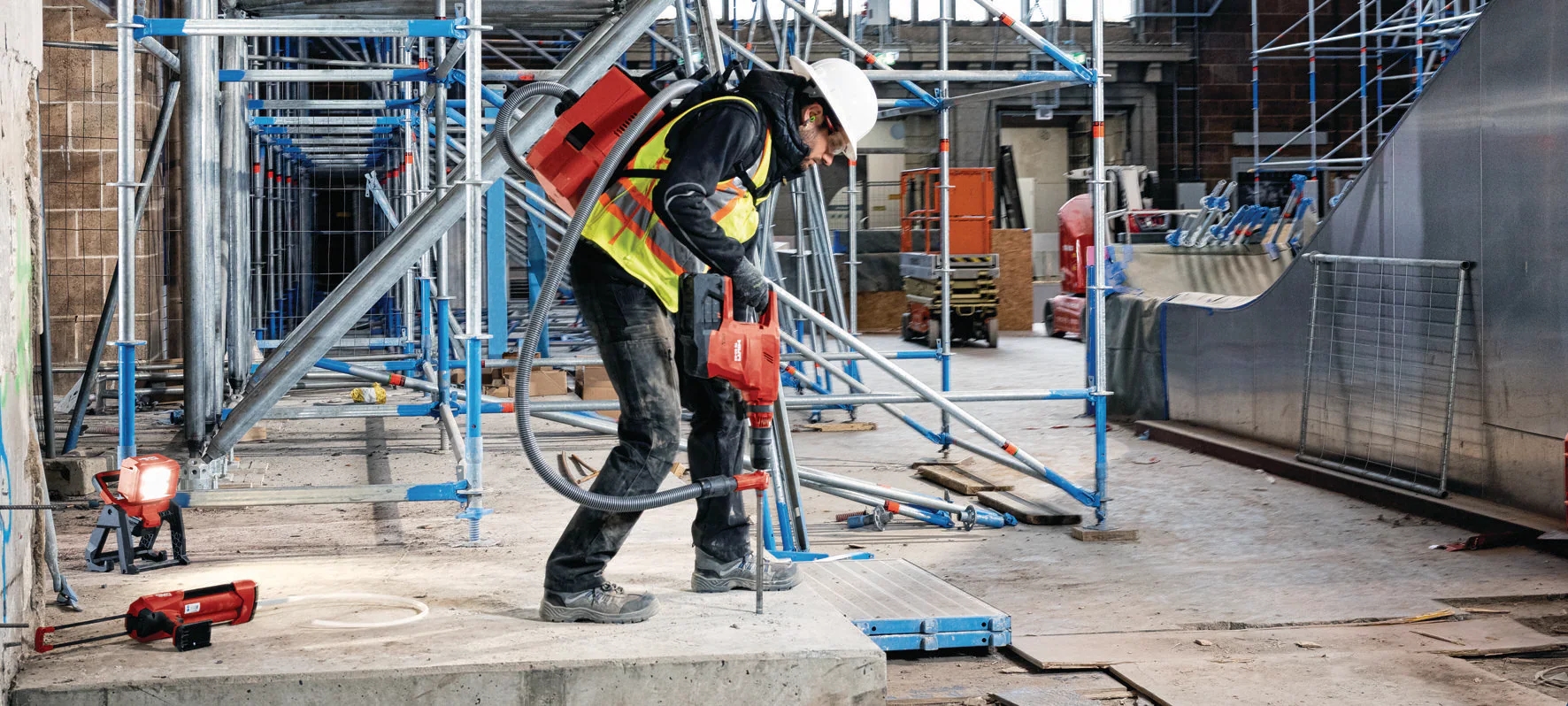 Aspirator pe acumulator Hilti VC 10L-22