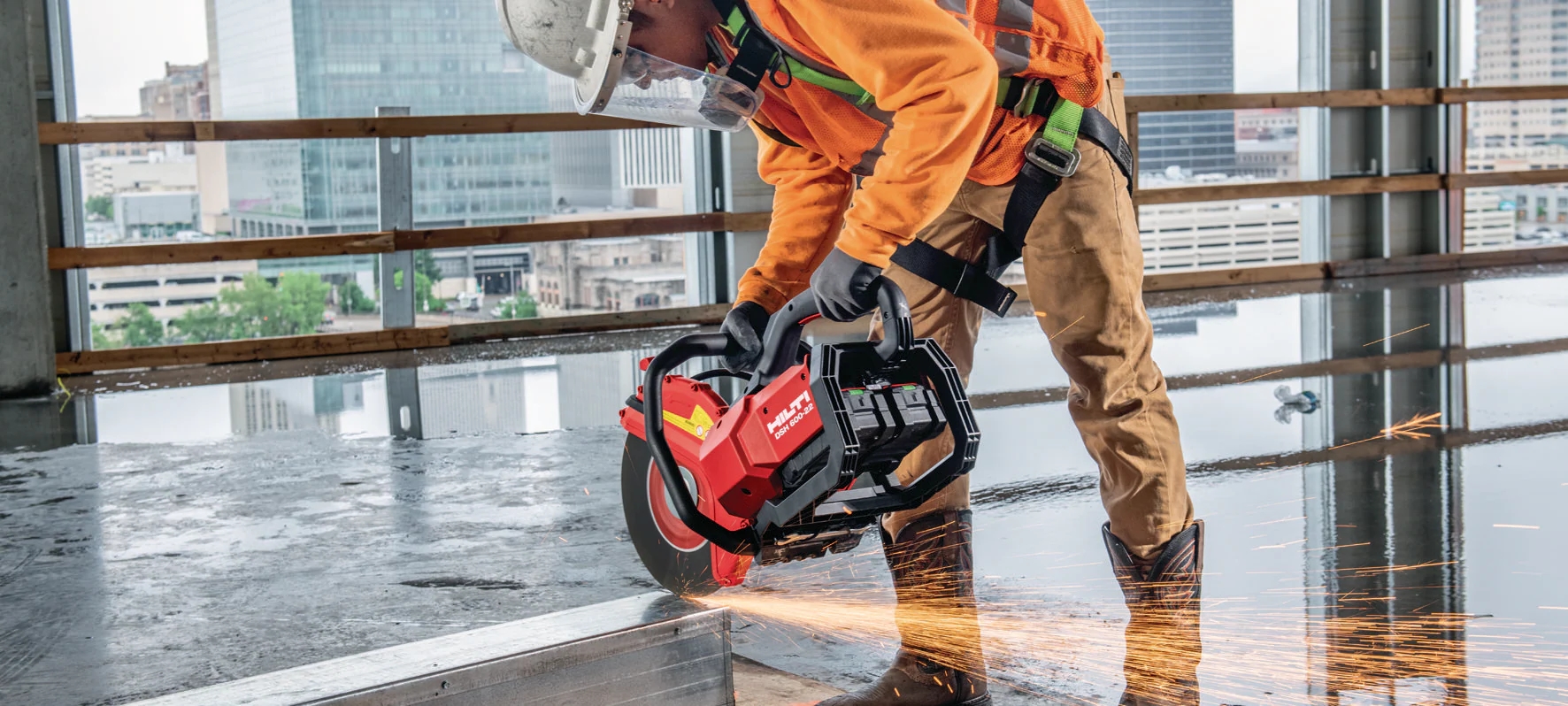 Ferastrau cu motor termic pe acumulator Hilti DSH 600-22