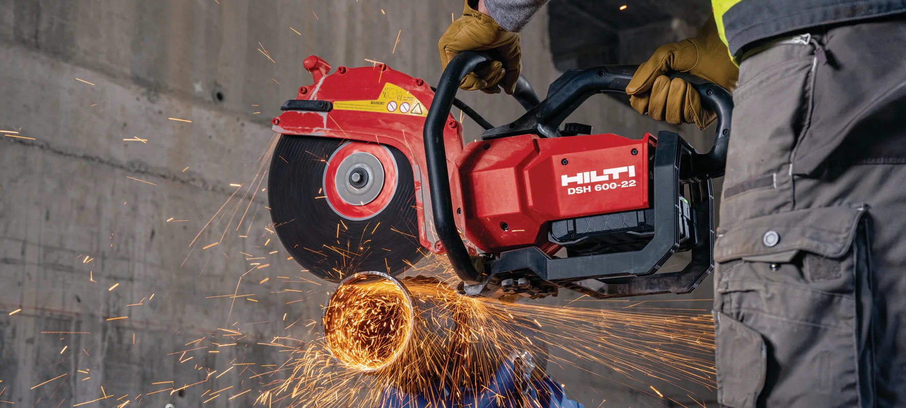 Ferastrau cu motor termic pe acumulator Hilti DSH 600-22