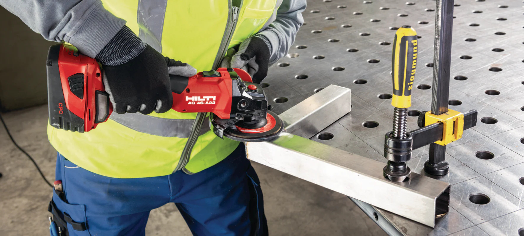 Polizor unghiular pe acumulator Hilti AG 4S-A22