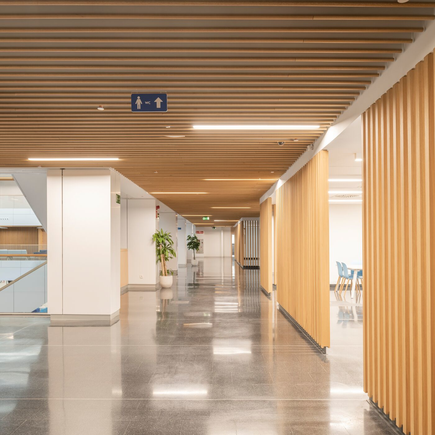 Plafon metalic Luxalon&reg; V100/V200 Screens